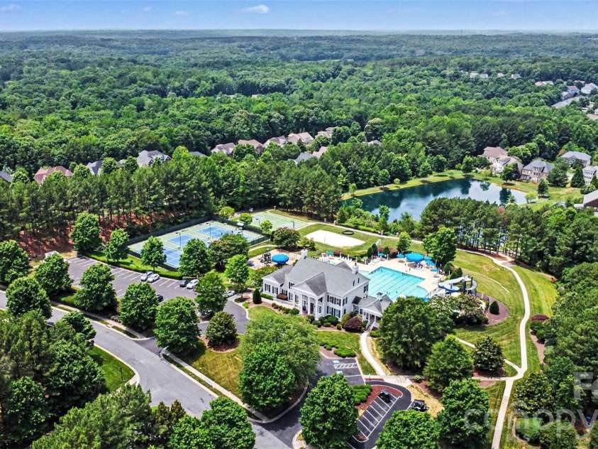 5012 Forest Hills Place, Fort Mill, SC 29707.  MLS# CAR4392199, YatesRealty ID 29801. 