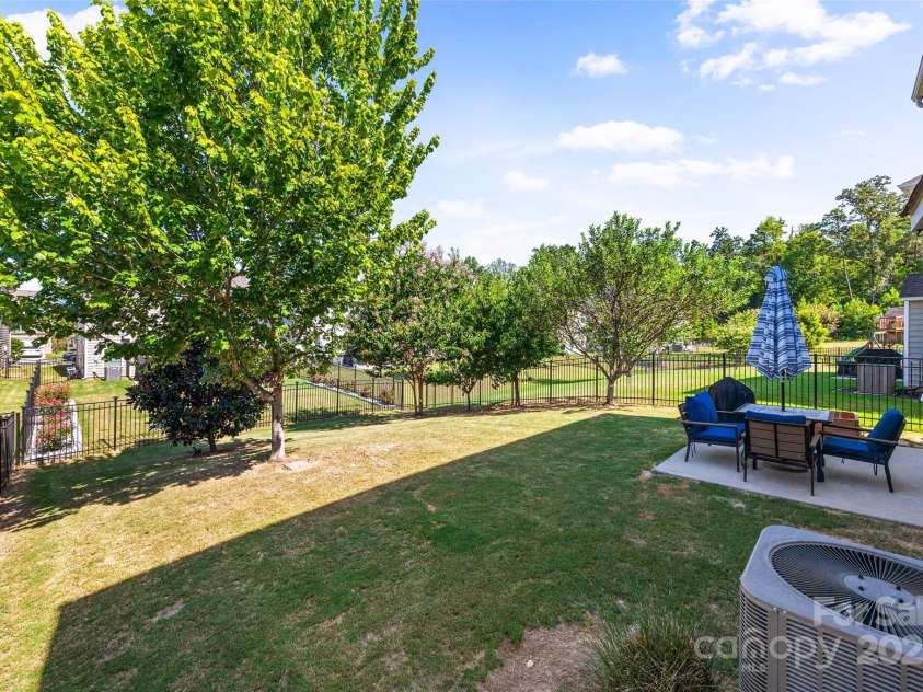 2013 Ice Lake Court, Fort Mill, SC 29715.  MLS# CAR4285965, YatesRealty ID 29802. 