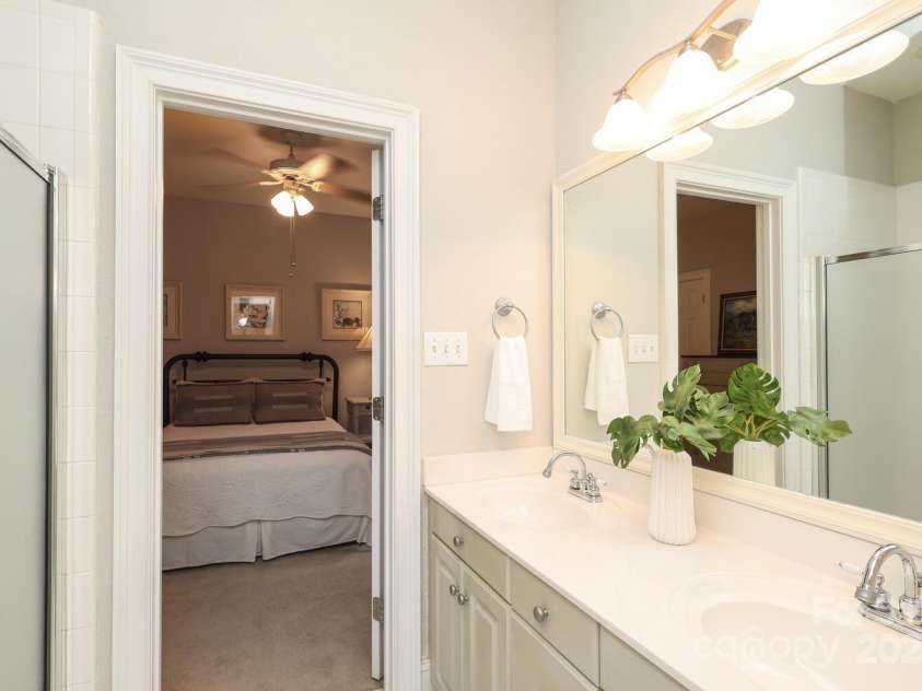 10840 Congressional Club Drive, Charlotte, NC 28277.  MLS# CAR4286308, YatesRealty ID 29804. 