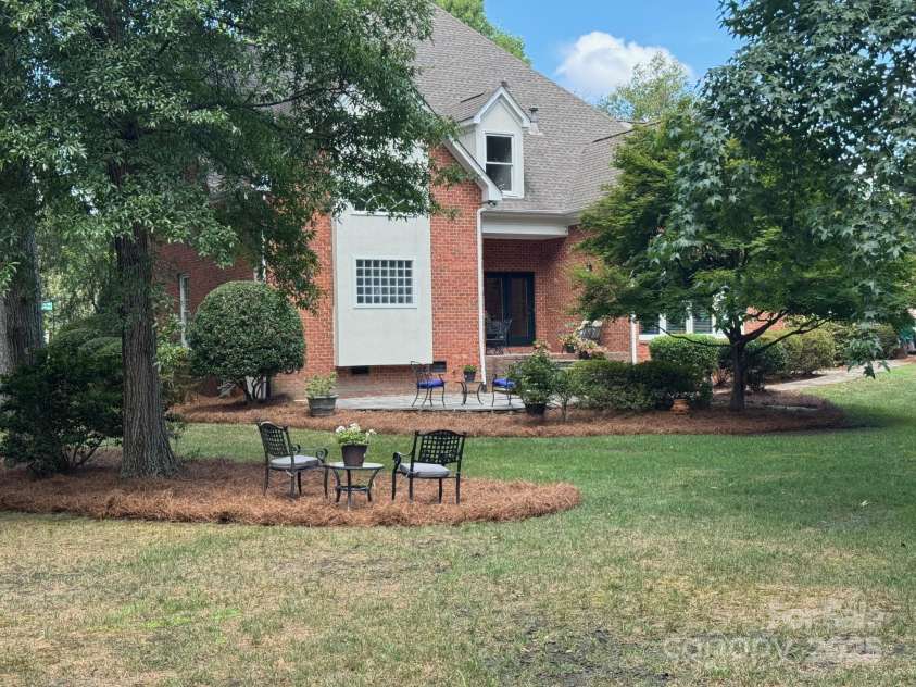10840 Congressional Club Drive, Charlotte, NC 28277.  MLS# CAR4286308, YatesRealty ID 29804. 
