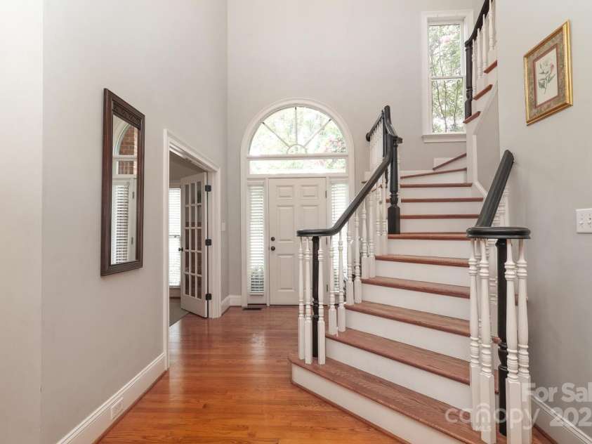 10840 Congressional Club Drive, Charlotte, NC 28277.  MLS# CAR4286308, YatesRealty ID 29804. Foyer
