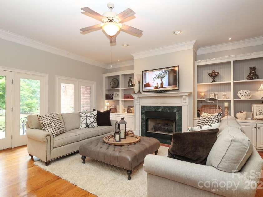 10840 Congressional Club Drive, Charlotte, NC 28277.  MLS# CAR4286308, YatesRealty ID 29804. Great Room