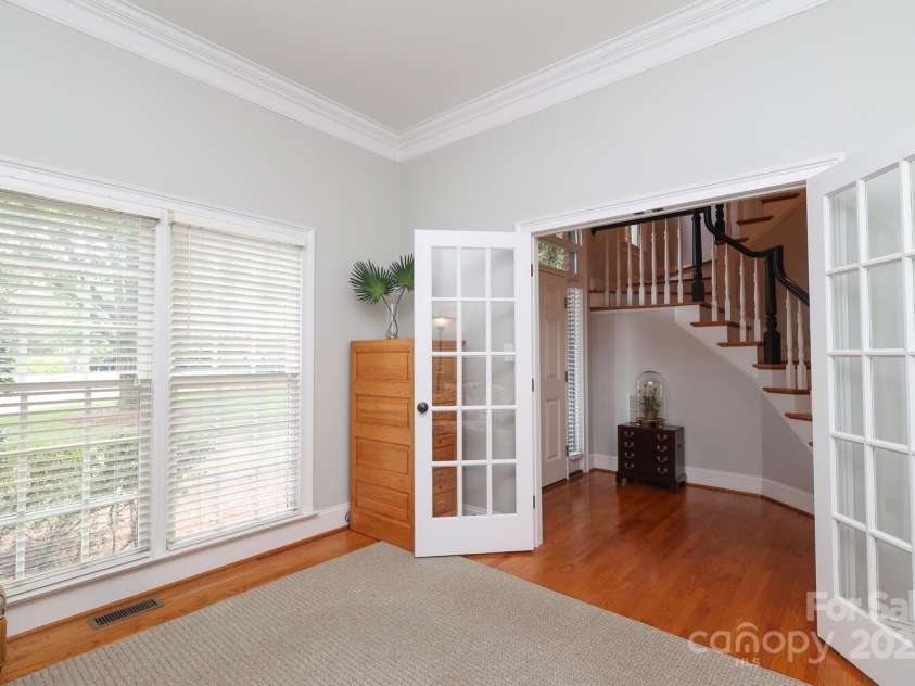 10840 Congressional Club Drive, Charlotte, NC 28277.  MLS# CAR4286308, YatesRealty ID 29804. Study