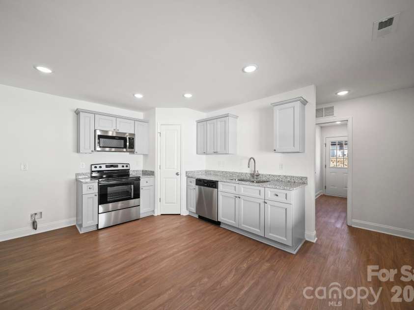 1129 Kenly Street, Salisbury, NC 28144.  MLS# CAR4392992, YatesRealty ID 29805. 