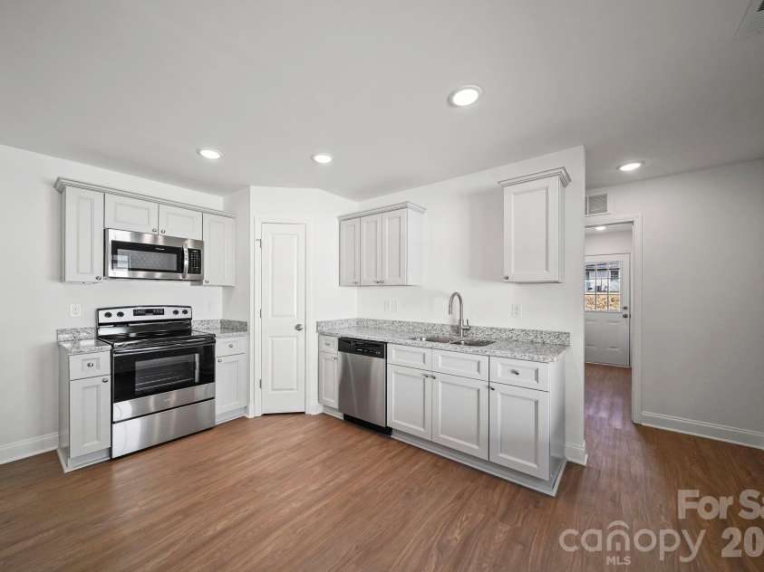 1129 Kenly Street, Salisbury, NC 28144.  MLS# CAR4392992, YatesRealty ID 29805. 