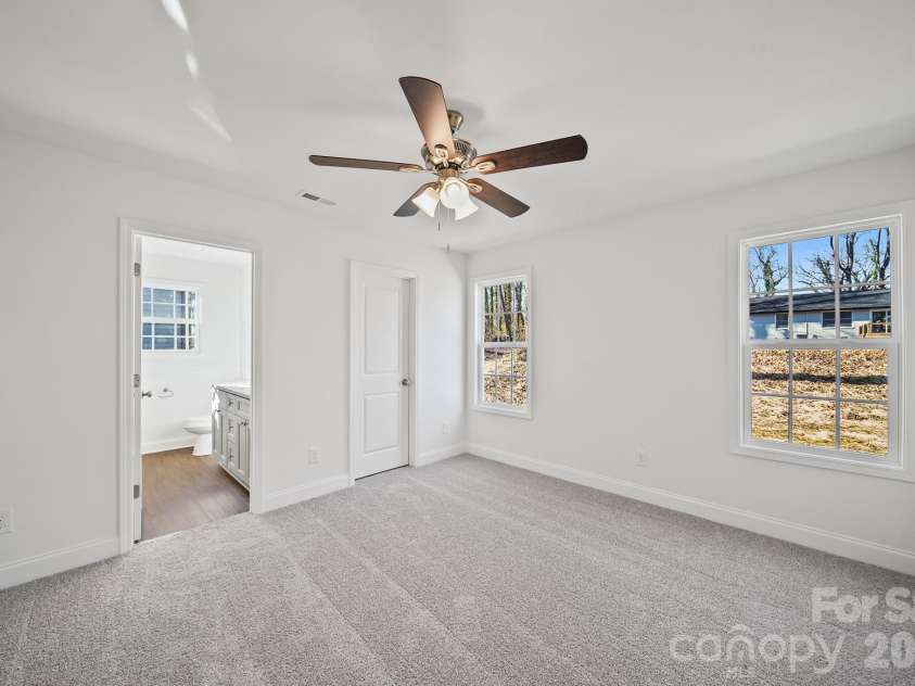 1129 Kenly Street, Salisbury, NC 28144.  MLS# CAR4392992, YatesRealty ID 29805. 