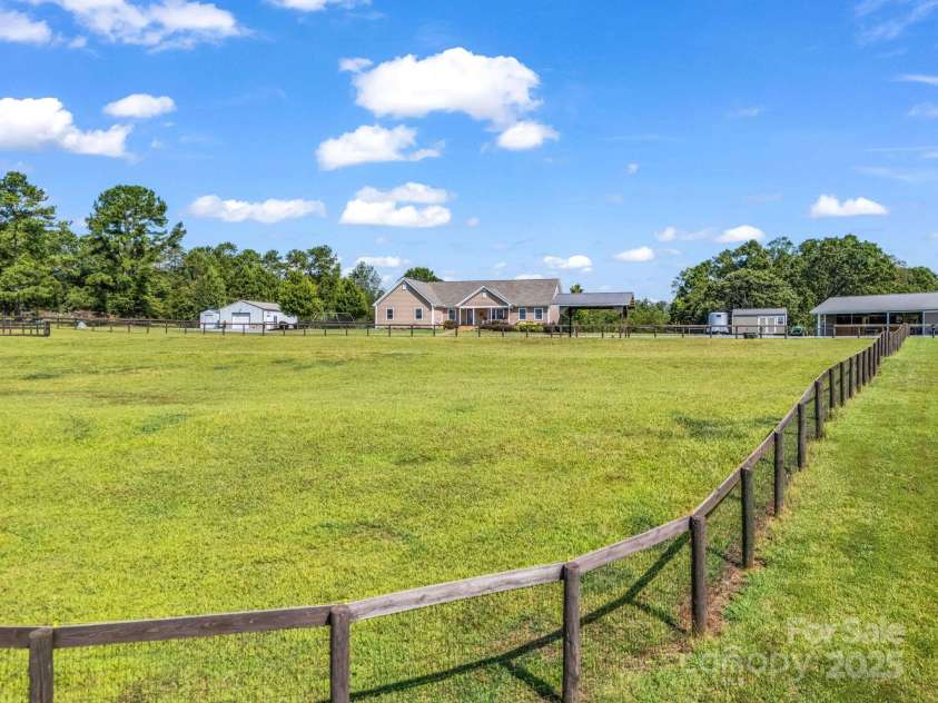 609 Green Creek Drive, Columbus, NC 28722.  MLS# CAR4288033, YatesRealty ID 29805. 