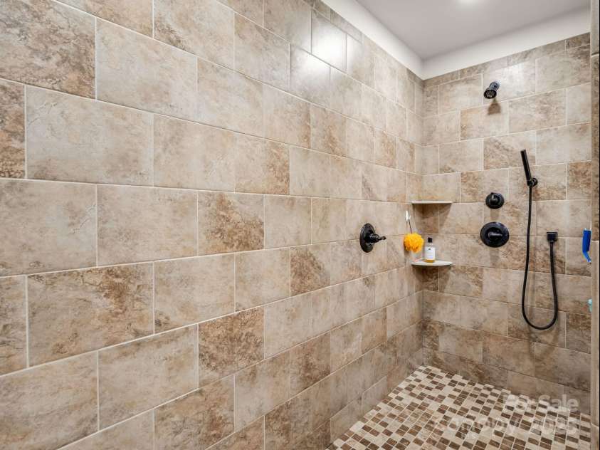 609 Green Creek Drive, Columbus, NC 28722.  MLS# CAR4288033, YatesRealty ID 29805. Primary Shower