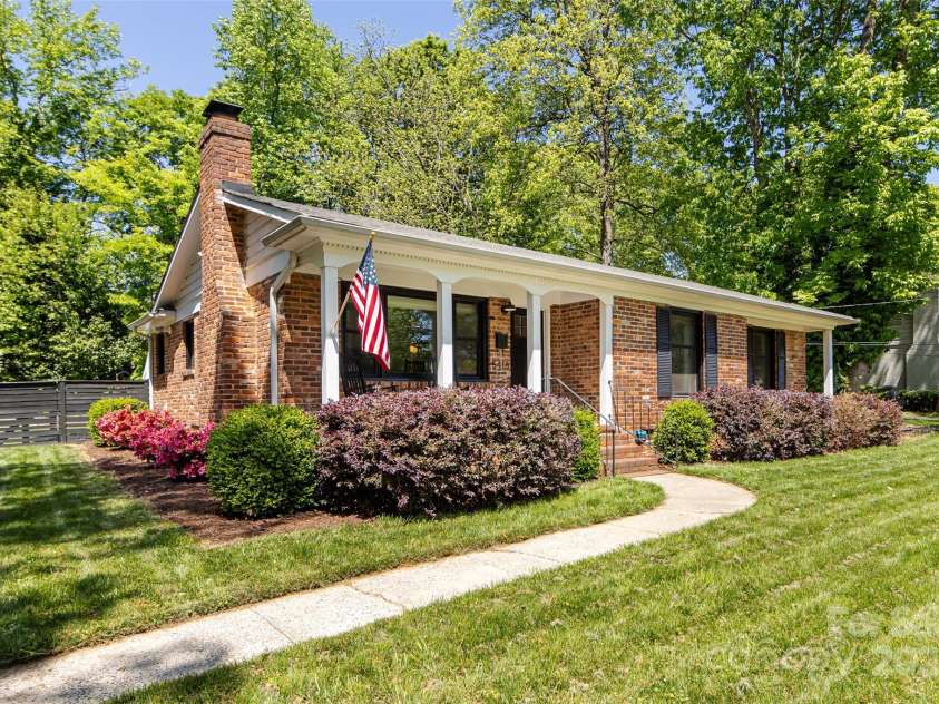 5418 Seacroft Road, Charlotte, NC 28210.  MLS# CAR4286070, YatesRealty ID 29806. 