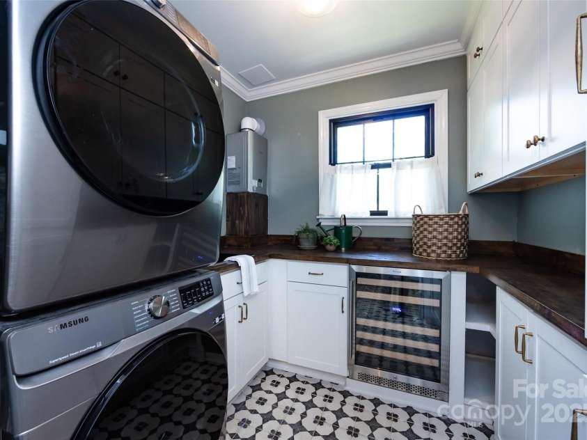 5418 Seacroft Road, Charlotte, NC 28210.  MLS# CAR4286070, YatesRealty ID 29806. 