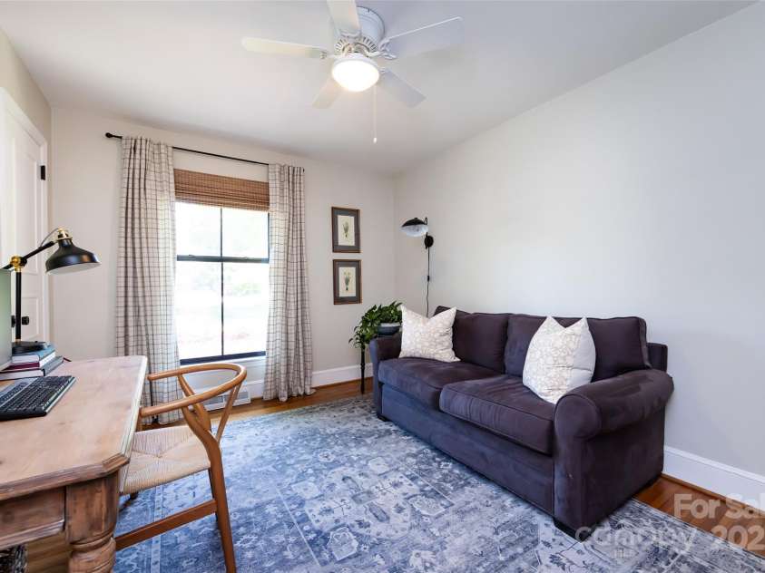 5418 Seacroft Road, Charlotte, NC 28210.  MLS# CAR4286070, YatesRealty ID 29806. 