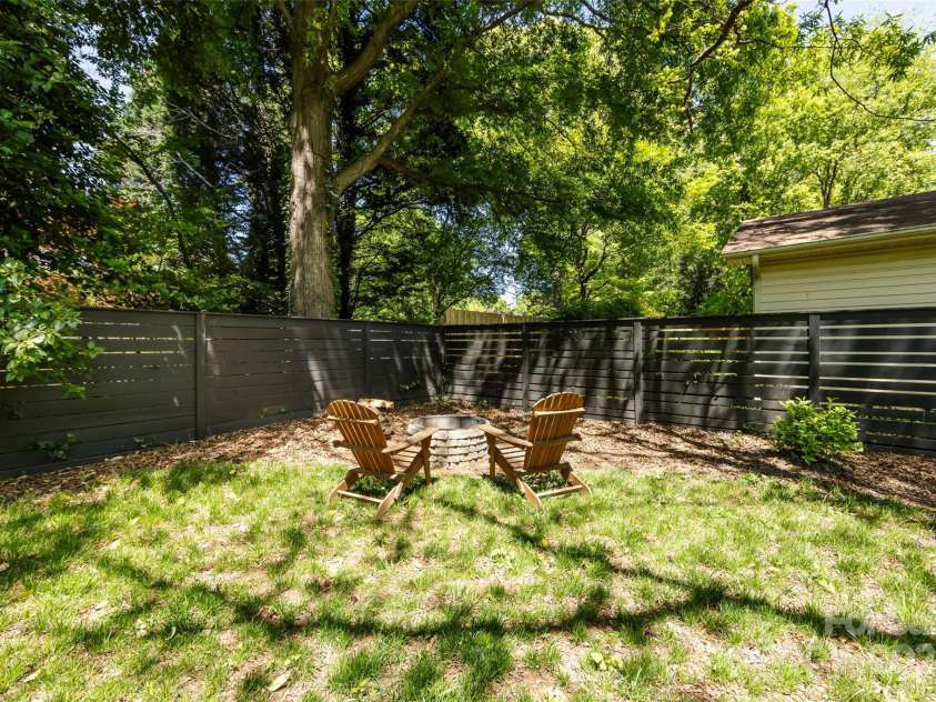 5418 Seacroft Road, Charlotte, NC 28210.  MLS# CAR4286070, YatesRealty ID 29806. 