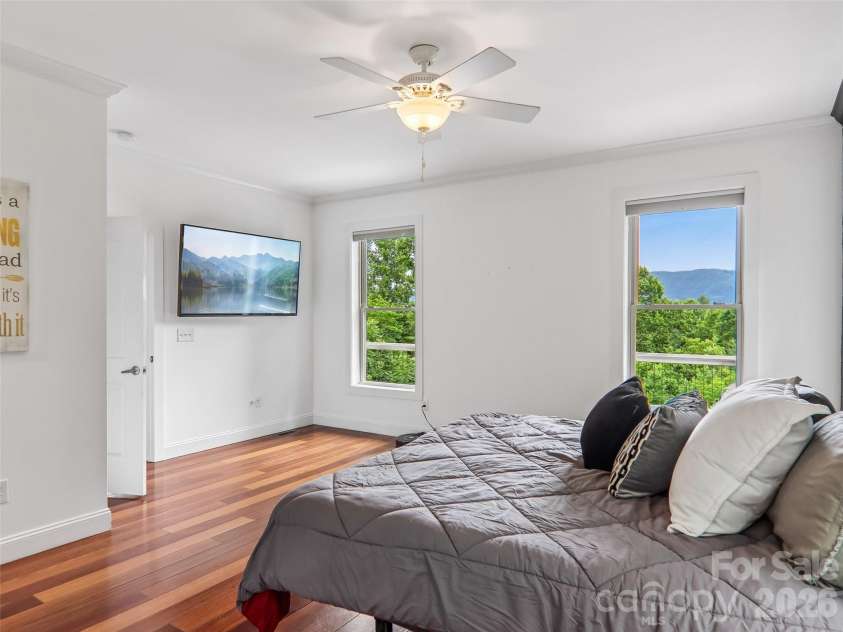 77 Willow Stone Way, Hendersonville, NC 28792.  MLS# CAR4392902, YatesRealty ID 29806. 