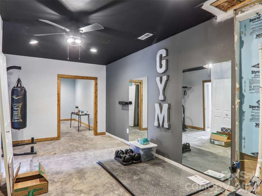 77 Willow Stone Way, Hendersonville, NC 28792.  MLS# CAR4392902, YatesRealty ID 29806. 
