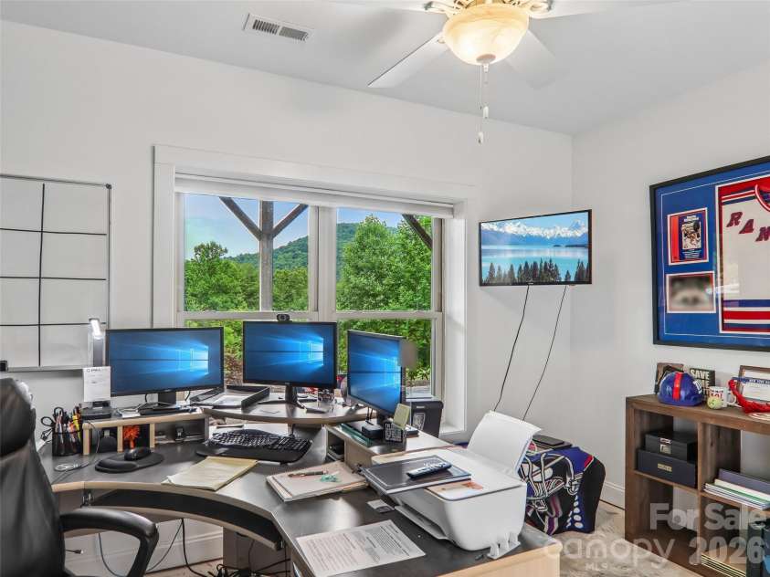 77 Willow Stone Way, Hendersonville, NC 28792.  MLS# CAR4392902, YatesRealty ID 29806. 