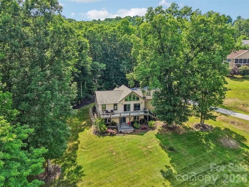 77 Willow Stone Way, Hendersonville, NC 28792.  MLS# CAR4392902, YatesRealty ID 29806. 