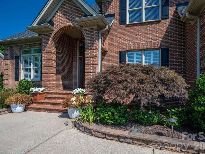 3740 Sand Wedge Drive, Gastonia, NC 28056.  MLS# CAR4392996, YatesRealty ID 29807. 