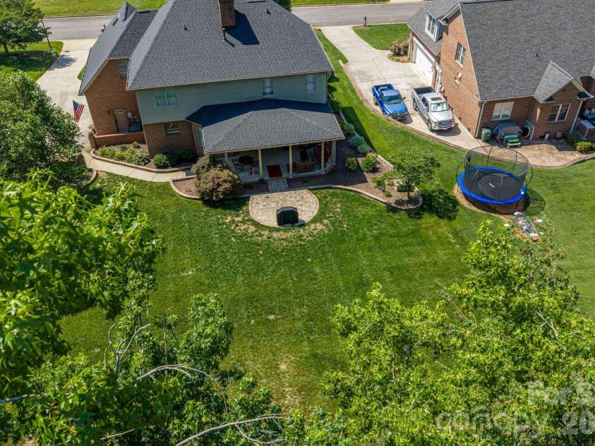 3740 Sand Wedge Drive, Gastonia, NC 28056.  MLS# CAR4392996, YatesRealty ID 29807. 
