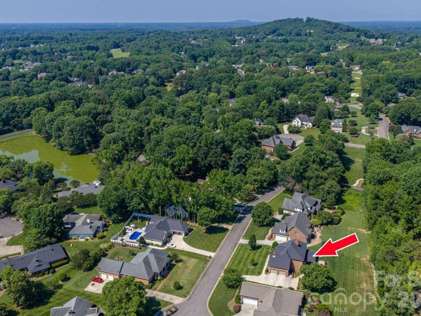 3740 Sand Wedge Drive, Gastonia, NC 28056.  MLS# CAR4392996, YatesRealty ID 29807. 