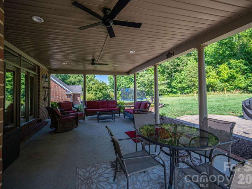 3740 Sand Wedge Drive, Gastonia, NC 28056.  MLS# CAR4392996, YatesRealty ID 29807. 