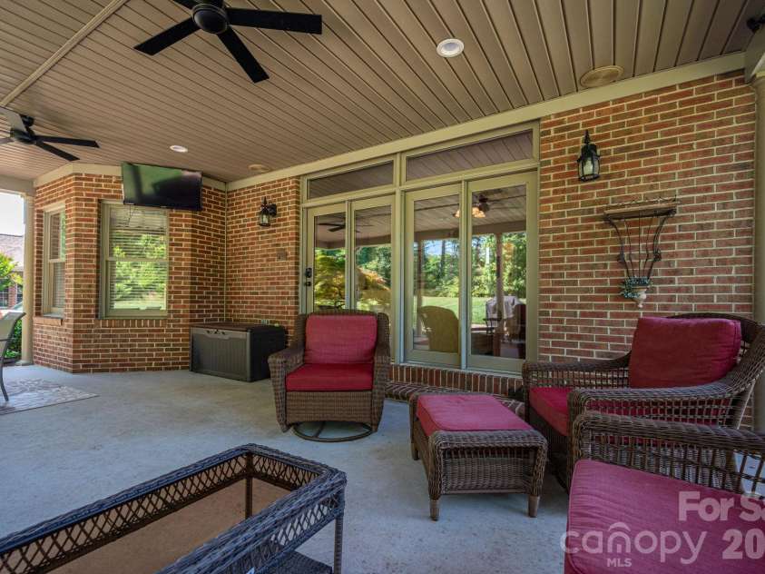 3740 Sand Wedge Drive, Gastonia, NC 28056.  MLS# CAR4392996, YatesRealty ID 29807. 