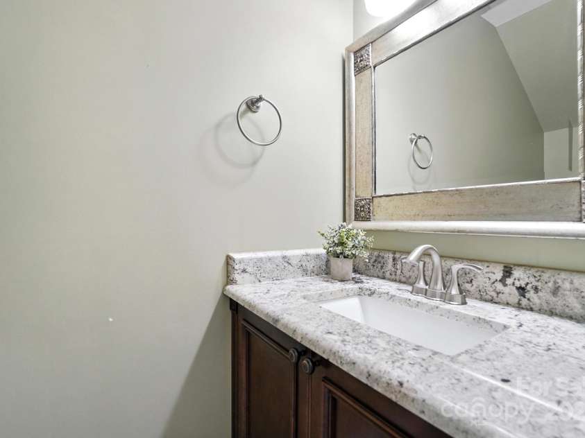 6622 Beverly Springs Drive, Charlotte, NC 28270.  MLS# CAR4278004, YatesRealty ID 29807. 