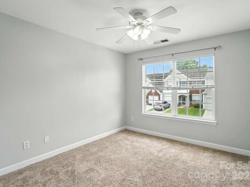 6622 Beverly Springs Drive, Charlotte, NC 28270.  MLS# CAR4278004, YatesRealty ID 29807. 