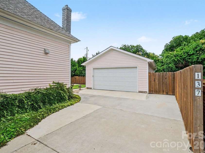 137 Reid Street, Rock Hill, SC 29730.  MLS# CAR4390967, YatesRealty ID 29808. 