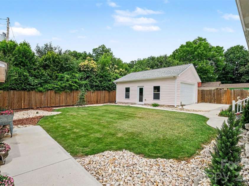 137 Reid Street, Rock Hill, SC 29730.  MLS# CAR4390967, YatesRealty ID 29808. 