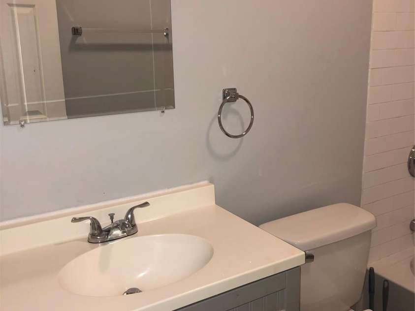 2825 Morson Street, Charlotte, NC 28208.  MLS# CAR4282904, YatesRealty ID 29809. 