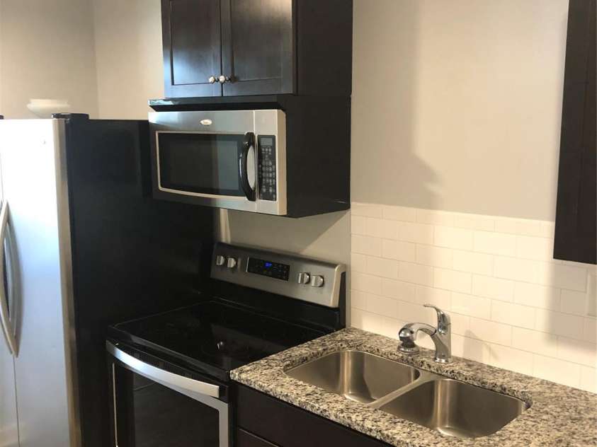 2825 Morson Street, Charlotte, NC 28208.  MLS# CAR4282904, YatesRealty ID 29809. 