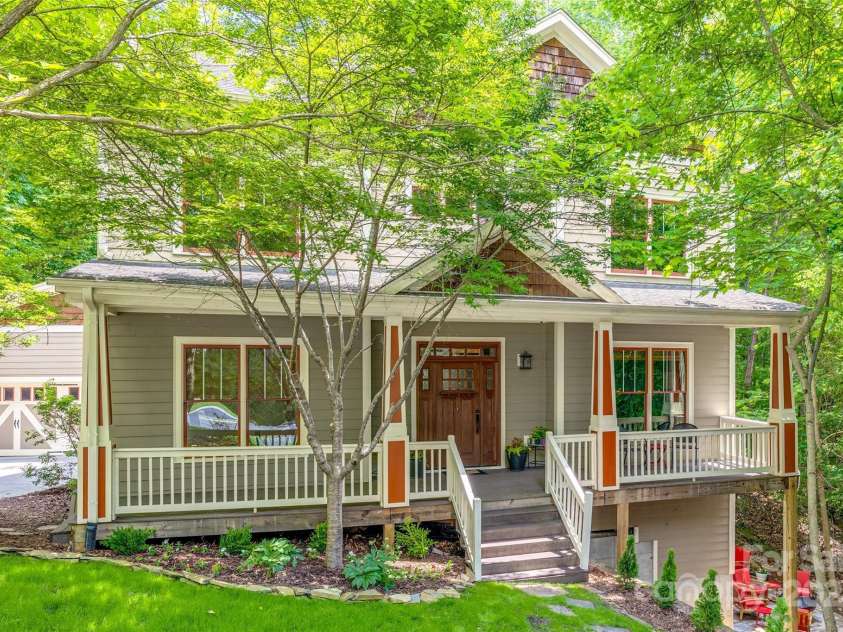 10008 Cuyo Court, Tega Cay, SC 29708.  MLS# CAR4195989, YatesRealty ID 2981. 