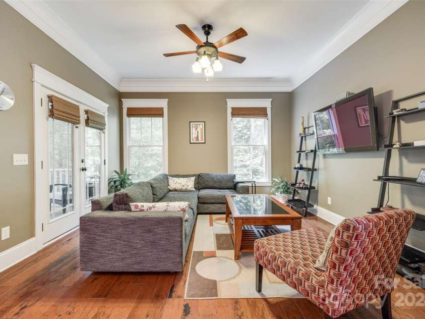 10008 Cuyo Court, Tega Cay, SC 29708.  MLS# CAR4195989, YatesRealty ID 2981. 