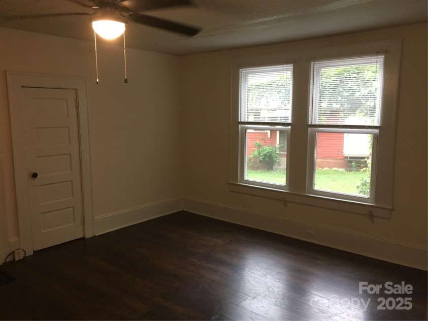 2829 Morson Street, Charlotte, NC 28208.  MLS# CAR4282918, YatesRealty ID 29810. 2829