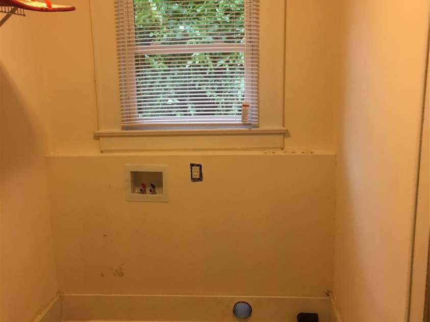 2829 Morson Street, Charlotte, NC 28208.  MLS# CAR4282918, YatesRealty ID 29810. 2829