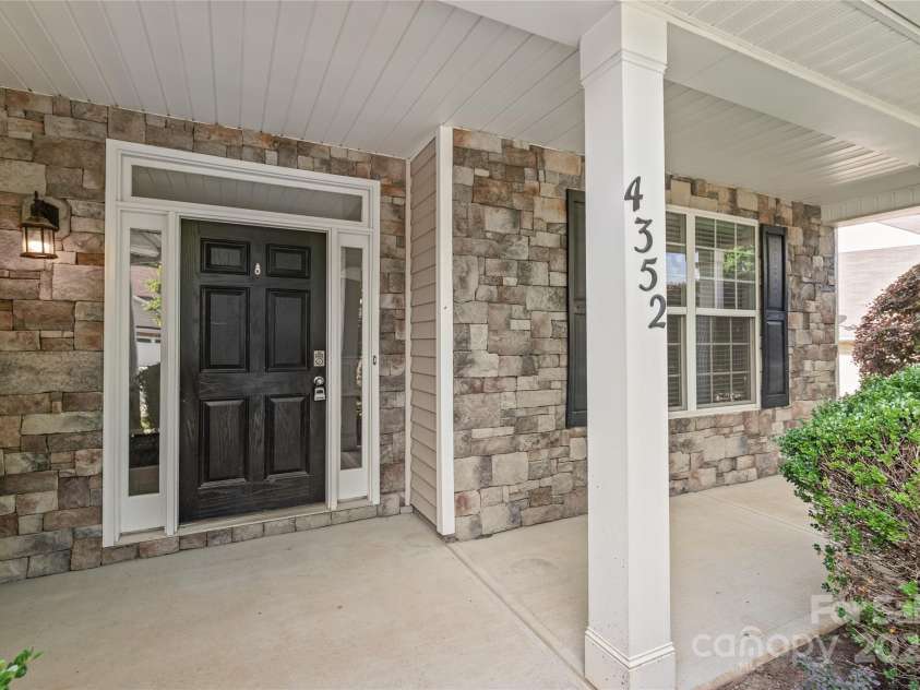 4352 Haddington Drive, Fort Mill, SC 29707.  MLS# CAR4260546, YatesRealty ID 29812. 