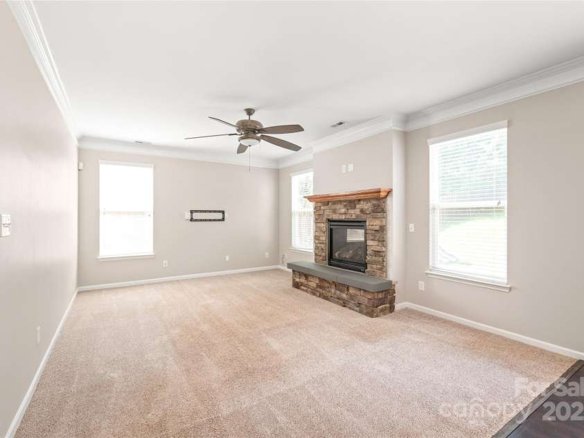 4352 Haddington Drive, Fort Mill, SC 29707.  MLS# CAR4260546, YatesRealty ID 29812. Family Room
