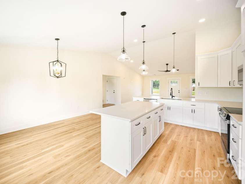 119 Progress Place, Salisbury, NC 28147.  MLS# CAR4393039, YatesRealty ID 29813. Kitchen