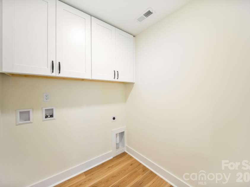119 Progress Place, Salisbury, NC 28147.  MLS# CAR4393039, YatesRealty ID 29813. Laundry room