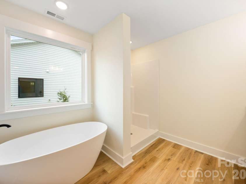 119 Progress Place, Salisbury, NC 28147.  MLS# CAR4393039, YatesRealty ID 29813. Primary bathroom