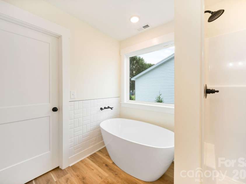 119 Progress Place, Salisbury, NC 28147.  MLS# CAR4393039, YatesRealty ID 29813. Primary bathroom