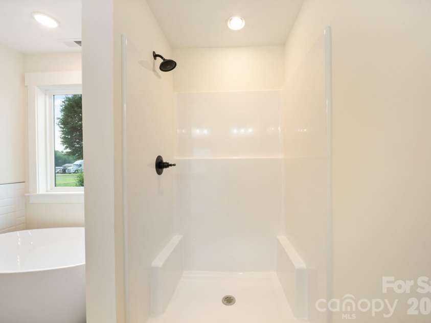 119 Progress Place, Salisbury, NC 28147.  MLS# CAR4393039, YatesRealty ID 29813. Primary bathroom