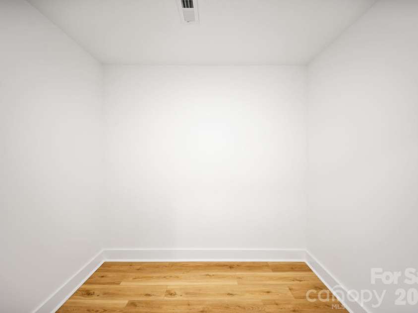 119 Progress Place, Salisbury, NC 28147.  MLS# CAR4393039, YatesRealty ID 29813. Primary closet