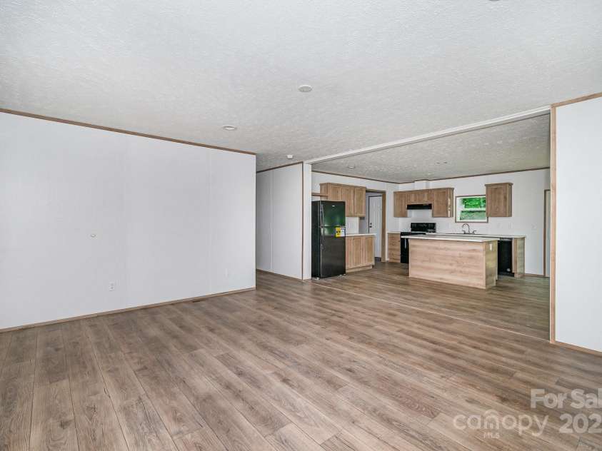 270 Big Oak Trail, Browns Summit, NC 27214.  MLS# CAR4270068, YatesRealty ID 29813. 