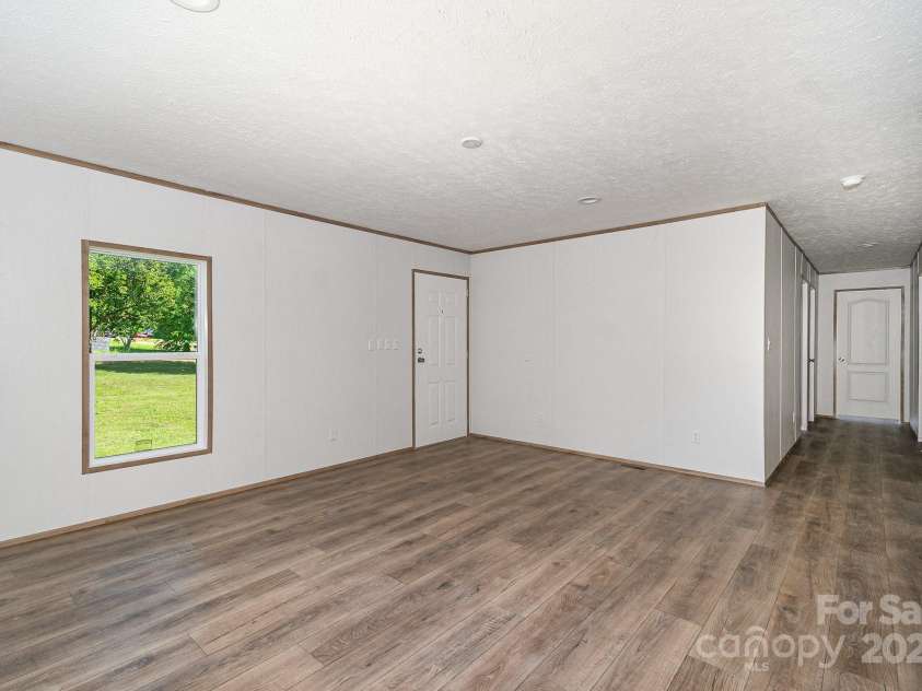 270 Big Oak Trail, Browns Summit, NC 27214.  MLS# CAR4270068, YatesRealty ID 29813. 