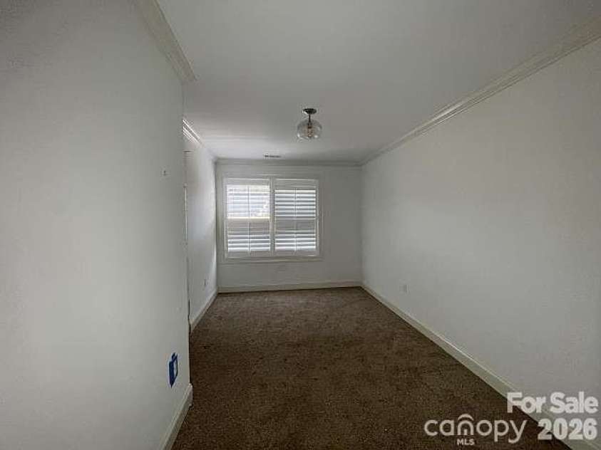 1512 Ivey Drive, Charlotte, NC 28205.  MLS# CAR4392958, YatesRealty ID 29814. 