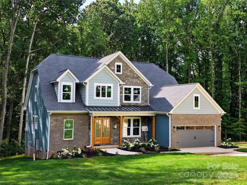 1250 Hunting Ridge Drive, Belmont, NC 28012.  MLS# CAR4273882, YatesRealty ID 29816. 