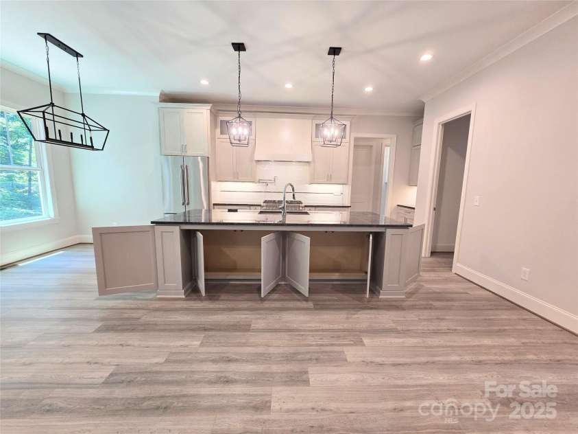 1250 Hunting Ridge Drive, Belmont, NC 28012.  MLS# CAR4273882, YatesRealty ID 29816. 