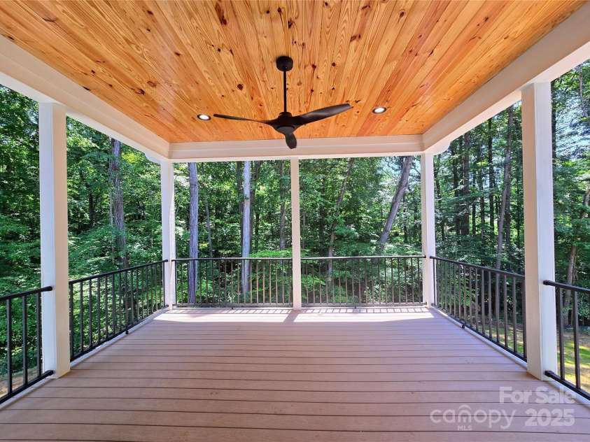 1250 Hunting Ridge Drive, Belmont, NC 28012.  MLS# CAR4273882, YatesRealty ID 29816. 