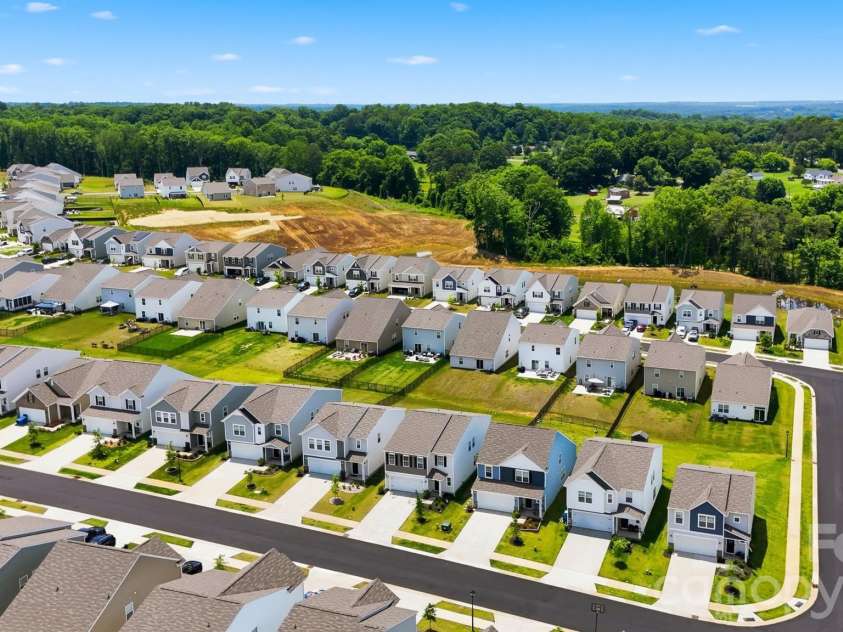 2464 Trollinger Drive, Catawba, NC 28609.  MLS# CAR4393060, YatesRealty ID 29817. 